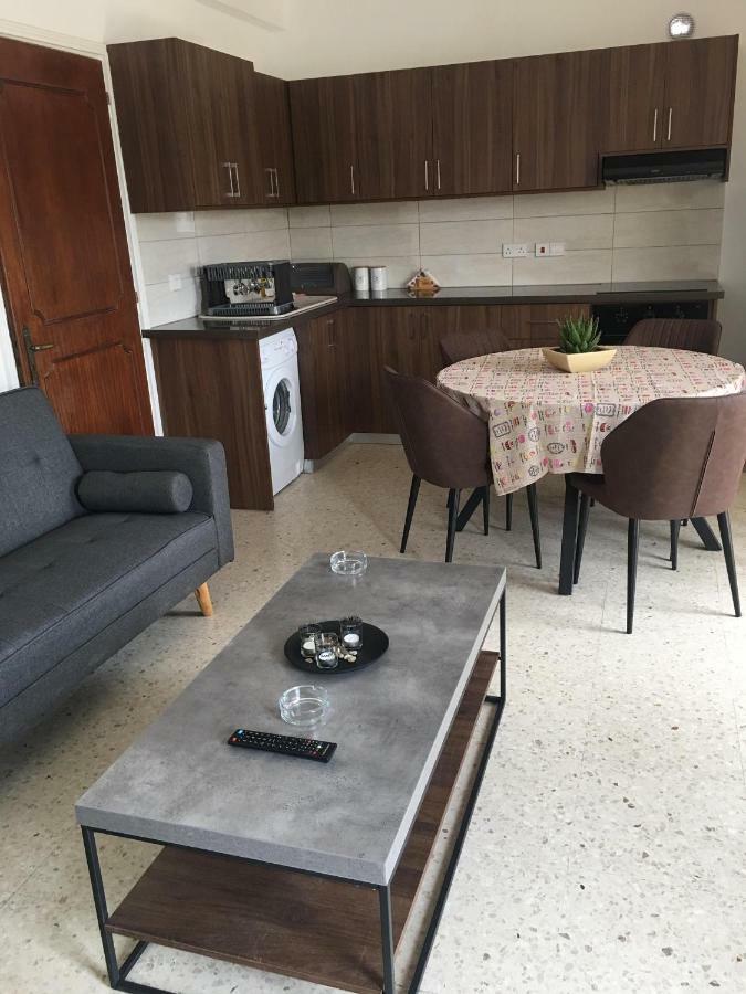 Christos Apartments Dhrousha Esterno foto